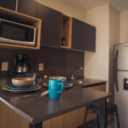 Livup Suites En Zona Iteso Zapopan Exteriör bild