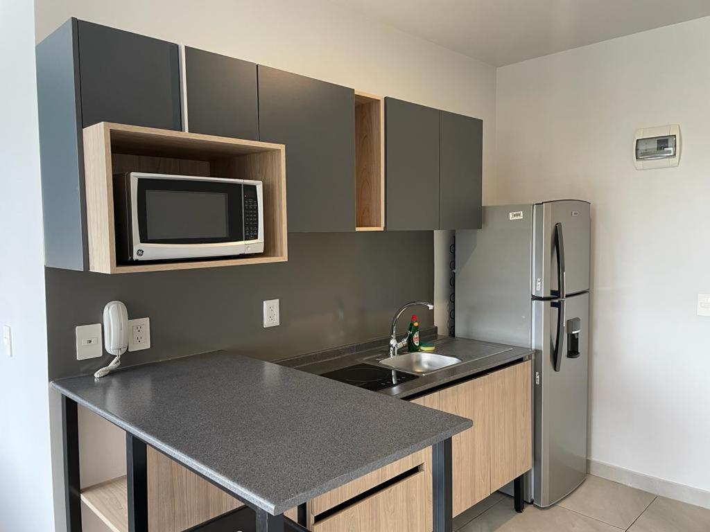 Livup Suites En Zona Iteso Zapopan Exteriör bild