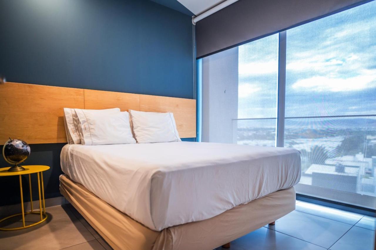 Livup Suites En Zona Iteso Zapopan Exteriör bild