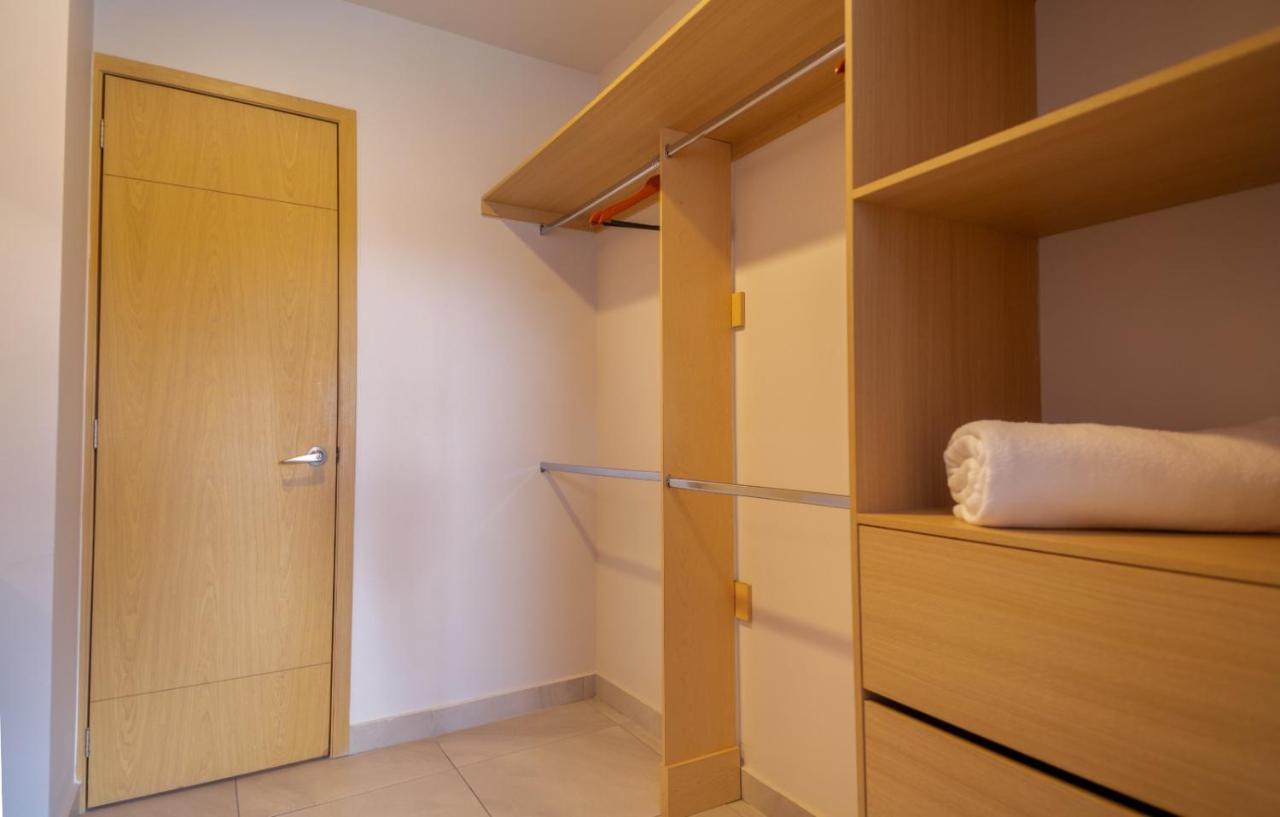 Livup Suites En Zona Iteso Zapopan Exteriör bild