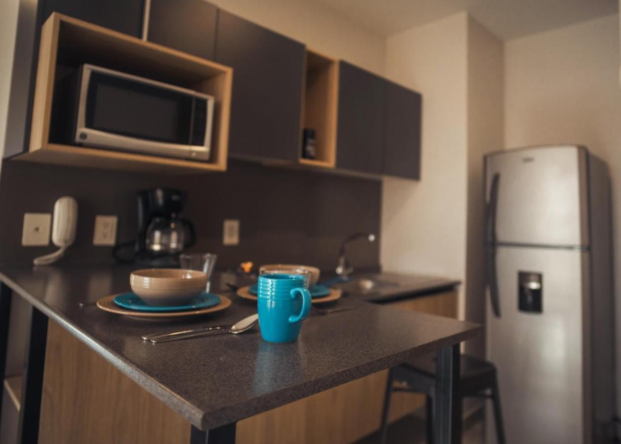 Livup Suites En Zona Iteso Zapopan Exteriör bild